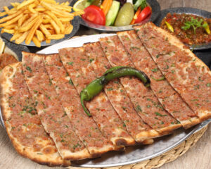 Kıymalı Pide